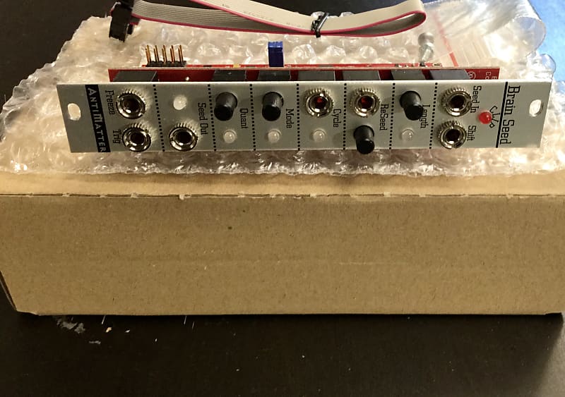 Antimatter Audio Brain Seed Shift Register and Quantizer Module Grey image 1