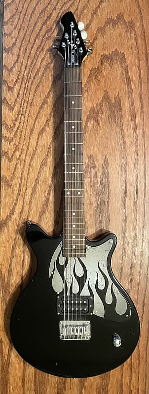FIRSTACT ファーストアクト ME1980 ストラト ブラック First Act ME1980 Electric Guitar Black With Flames