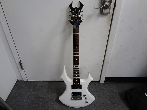 B.C. Rich Virgin VG1 2007 White