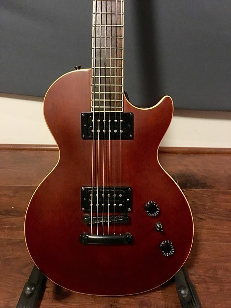Epiphone baritone store guitar