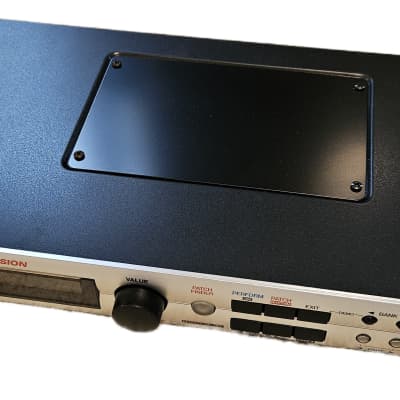 Roland XV-5050 64-Voice Digital Synthesizer Module - Silver