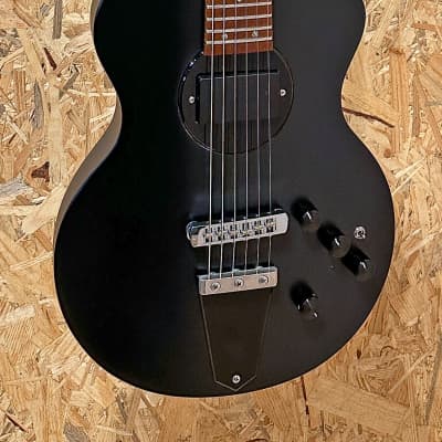 Pre Owned Rick Turner Model 1 Special C Limited Edition - Solid Satin Black Inc. Case image 3