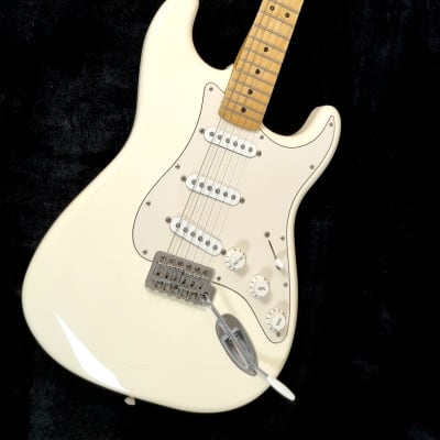2005 Fender Standard Stratocaster image 1