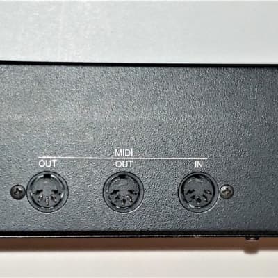 Yamaha MSS1 MIDI/SMPTE Synchronizer - Vintage MIDI Gear image 2