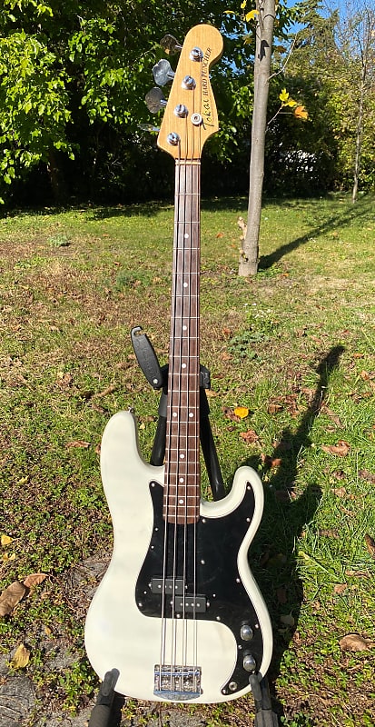 Tokai Hard Puncher (Precision Bass), early 80's, Vintage White, MIJ, made  in Japan with upgrades!