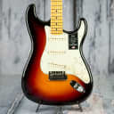 Fender American Ultra Stratocaster, Maple Fingerboard, Ultraburst *Demo Model* US19081701