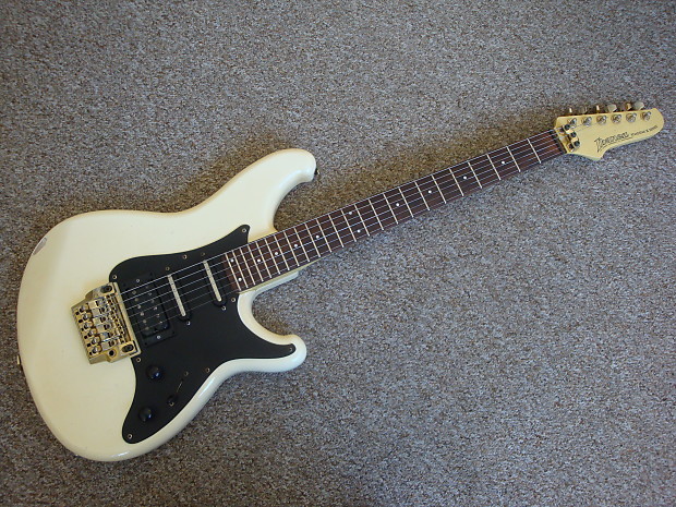 Ibanez Roadstar II 2 Black 1985 HSS Maple Fretboard MIJ Made