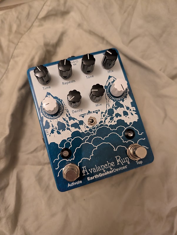 EarthQuaker Devices Avalanche Run