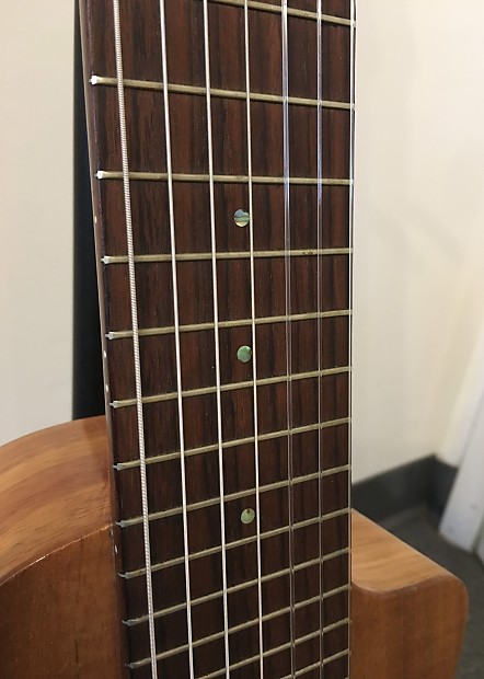 7 shop string ukulele