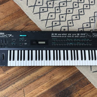 YAMAHA DX7S