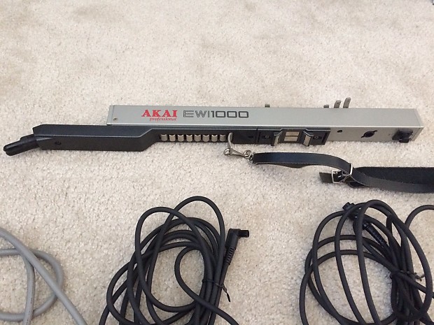 Akai EWI1000/EWV2000 *rare with extra cable & manual* 1987