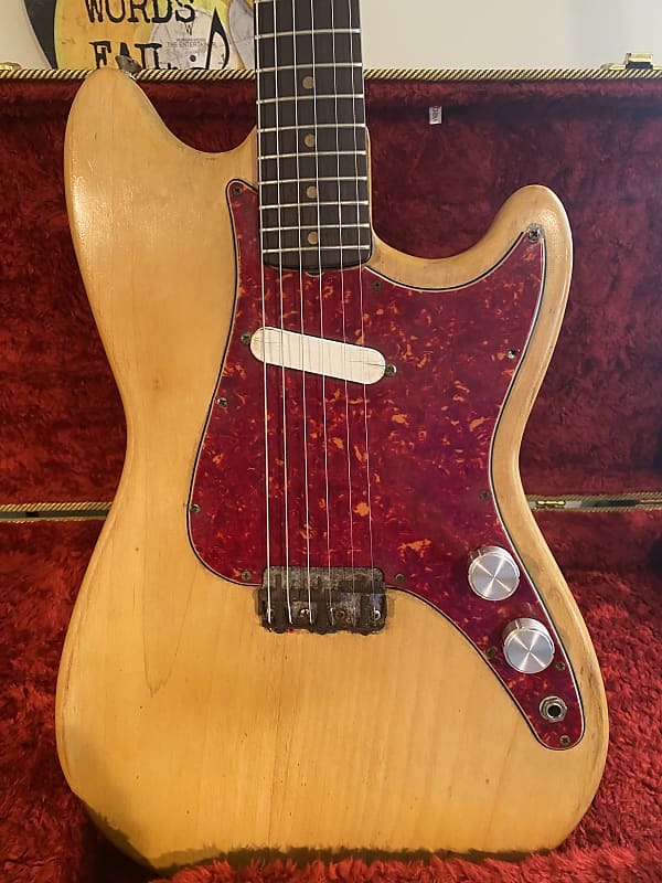 Fender 1963 Musicmaster PreCBS ヴィンテージ 1963 Fender Musicmaster – Sunburst – GuitarPoint