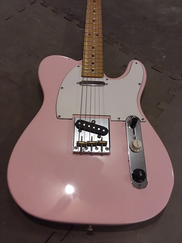 Tele pink store