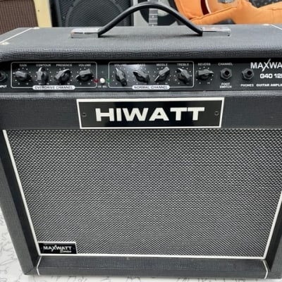 AMPLIFICADOR BAJO ELECTRICO HIWATT MAXVAT 40W 1X12