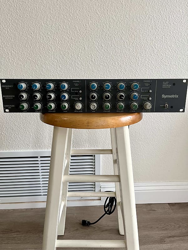 Symetrix Se400 Stereo Parametric Equalizer Gray Reverb