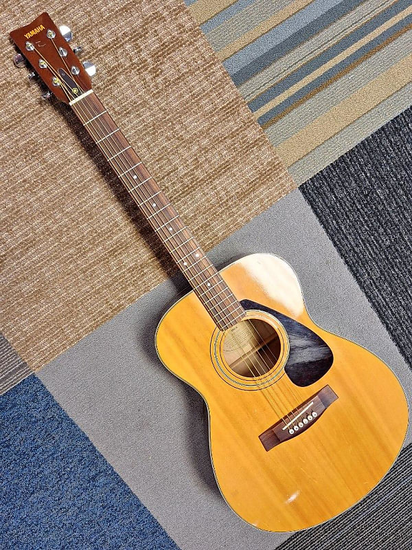 Yamaha FG-330 Folk Guitar 1980s | Reverb