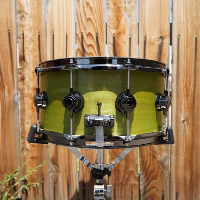 DW USA Collectors Series  - Intense Lime Green Satin Oil - 6.5 x 14" Snare Drum (2023) image 3