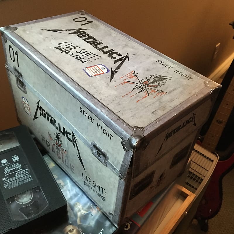Metallica Live Shit Box Set (3 vhs, 3 discs, book) | Reverb Portugal