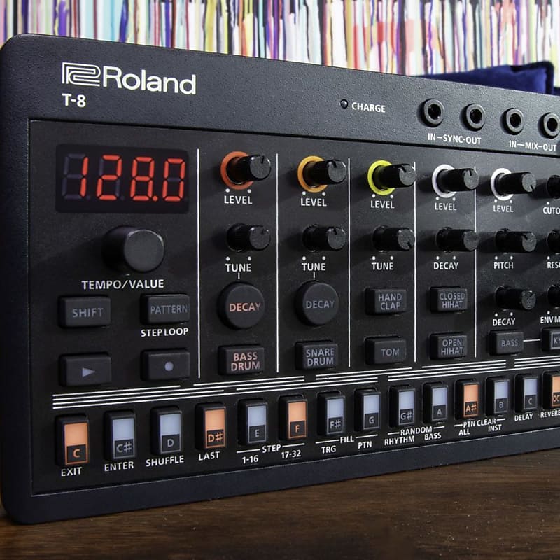 Roland T-8 AIRA Compact Beat Machine 2022 - Present - Black | Reverb