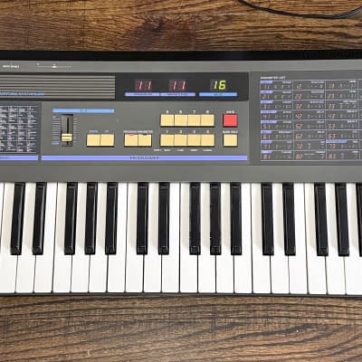 貴重！シンセサイザー　KORG DW-6000 コルグ KORG DW-6000 ♫ 64 Vintage Korg Sounds ▻ ANALOG PEARL - YouTube