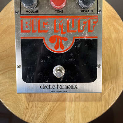 Electro-Harmonix Big Muff Pi V3 (Red & Black) | Reverb