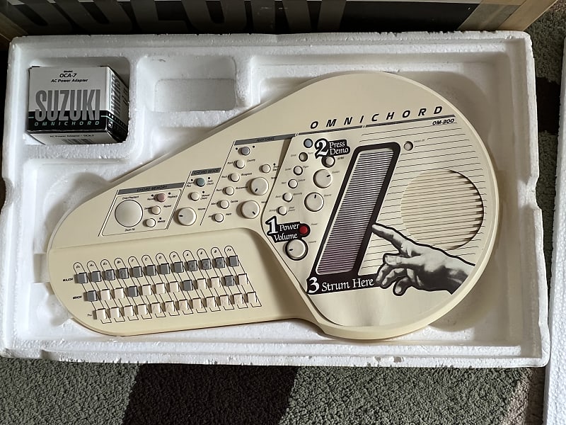 Suzuki OM300 Omnichord 1996 Beige Reverb