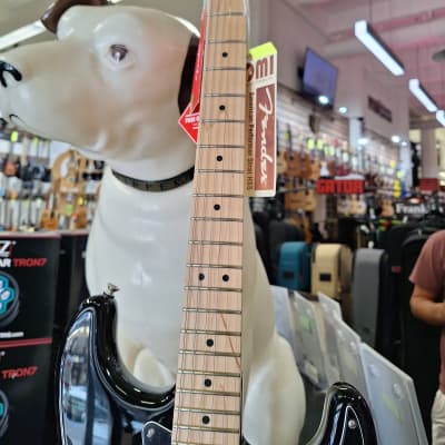 Fender American Performer Stratocaster HSS with Maple Fretboard Black**7 pounds 6 ounces** image 8