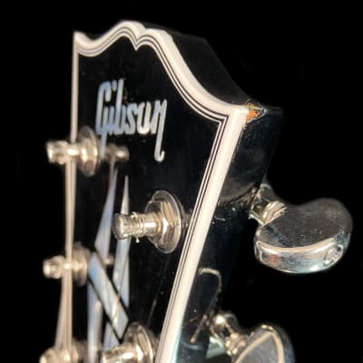 Gibson Les Paul Custom, Ebony Gloss Finish, Nickel Hardware 10lbs 1.3oz image 6