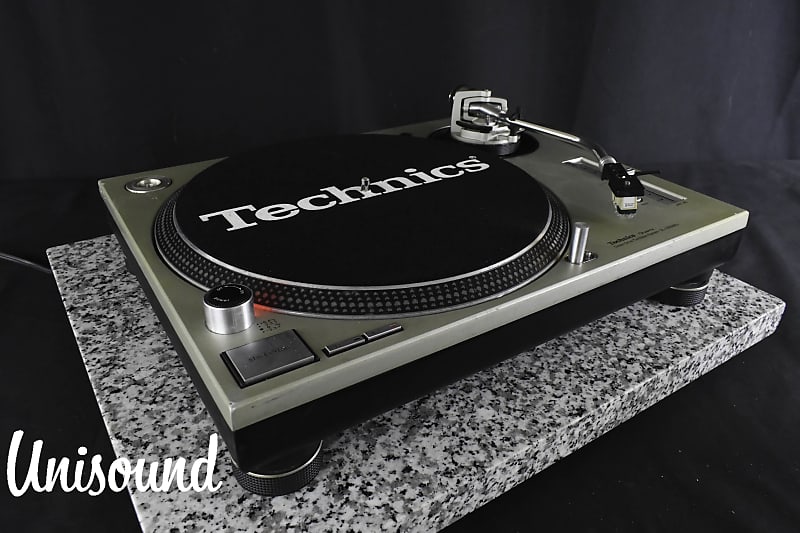 Technics SL-1200MK5 Silver direct drive DJ turntable in Very Good condition