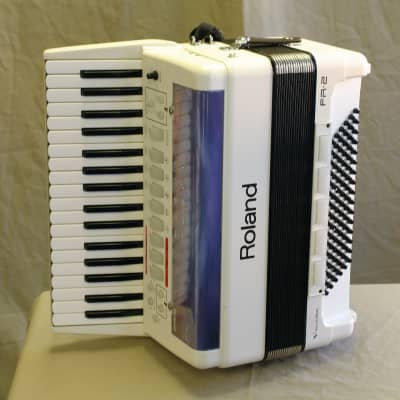 Roland FR-2 V Accordion with Bag & Accessories | Reverb