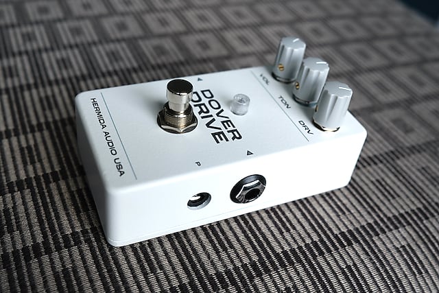 送料無料/新品 Dover Drive OC42 USA Lovepedal ドライブfuzz 楽器