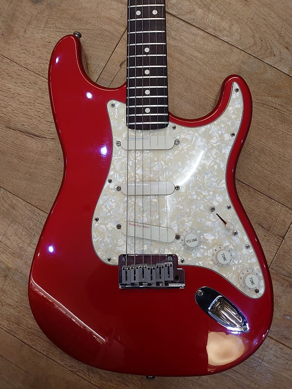 Fender Strat Plus Deluxe with Rosewood Fretboard 1991 Candy Apple Red image 1