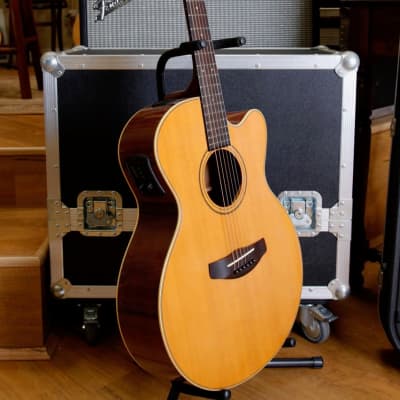 Yamaha Compass Series CPX-5-BK Electro Acoustic Guitar