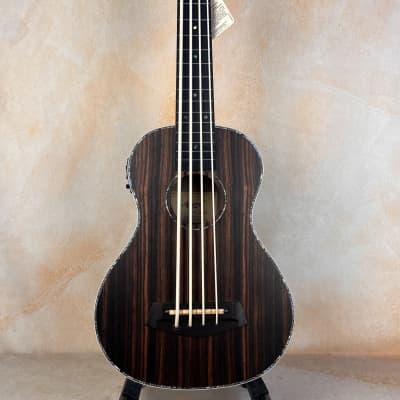 Aiersi Java Ebony Body Electric Fretless Bass Ukulele BU-33 w/ Gig Bag image 9