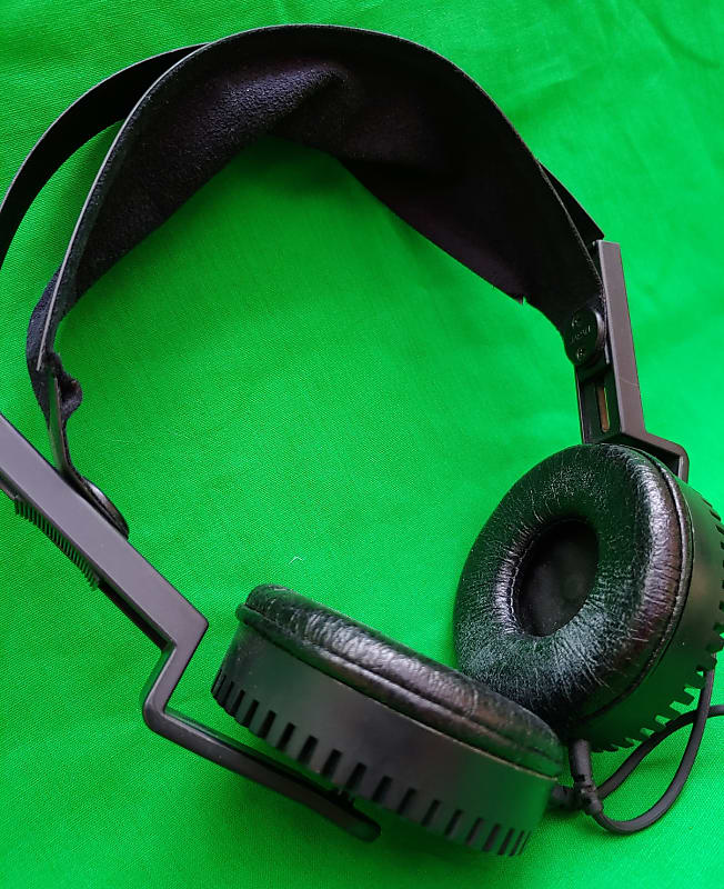 Vintage Yamaha HP-1 Orthodynamic Stereo Headphones / Japan