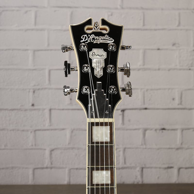 D'Angelico Premier Atlantic Electric Guitar Oxblood w/Gig D'Angelico Premier Atlantic Electric Guitar Oxblood w/Gig