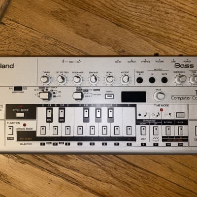 Roland TB-03 Boutique Series Synthesizer Module Bass Line Synthesizer image 4