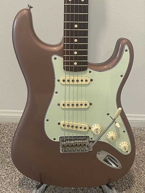 Fender 60s Vintera 2022-2023 - Burgundy Mist image 1