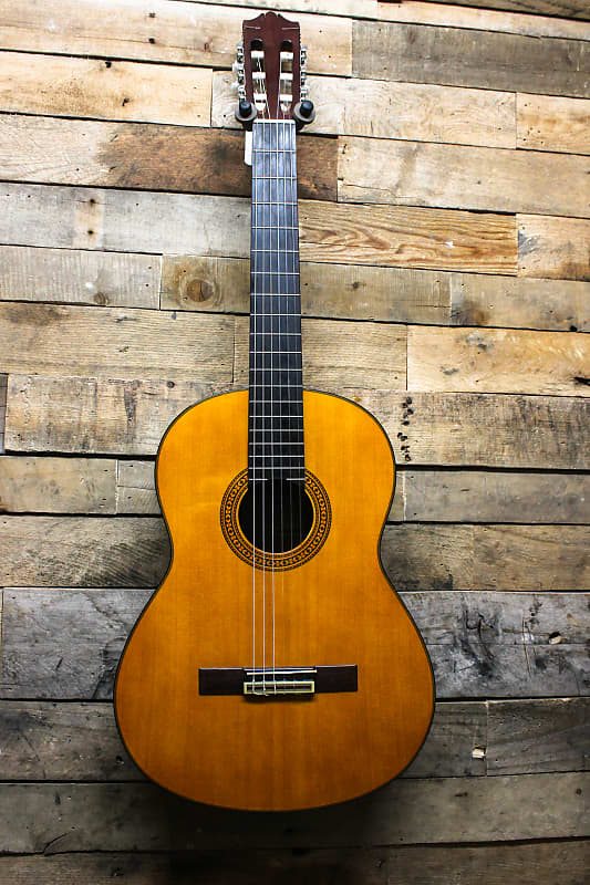 Yamaha CG-130SA Classic Acoustic Guitar w/ gig bag