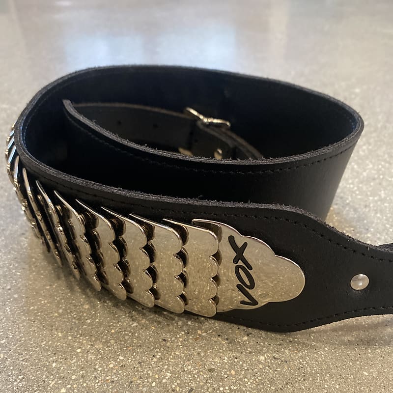 Python guitar strap deals