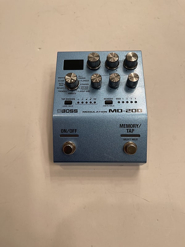 Boss MD-200