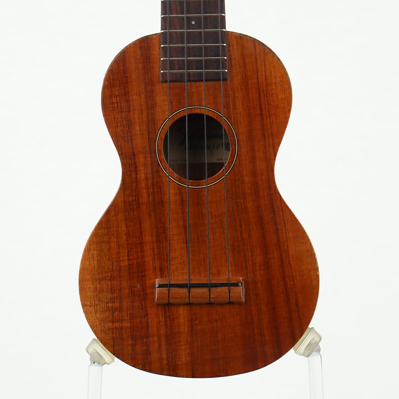 FAMOUS Ukulele, Braun (FS-5G) : Amazon.ca: Musical
