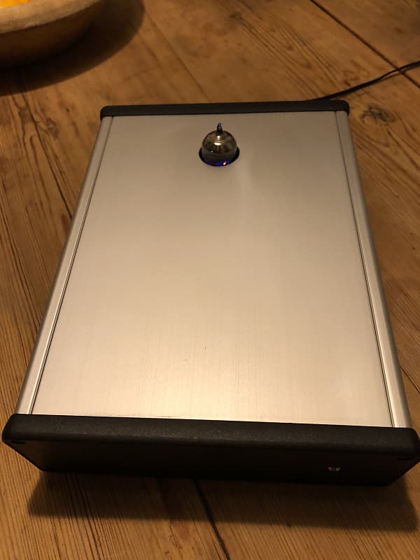 Audio preamp image 1