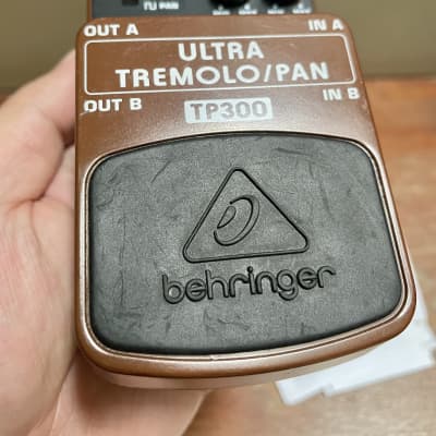 Behringer TP300 Ultra Tremolo/Pan | Reverb