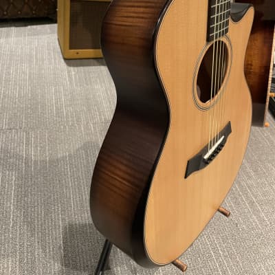 Taylor Builder's Edition 614ce with V-Class Bracing 2019 - 2020 Natural image 4