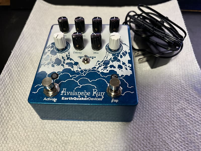 EarthQuaker Devices Avalanche Run