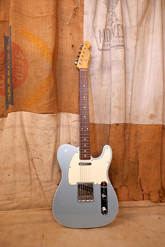 2105 Fender '62 Reissue Custom Telecaster MIJ Ice Blue Metallic TL62 Japan  Exclusive Model