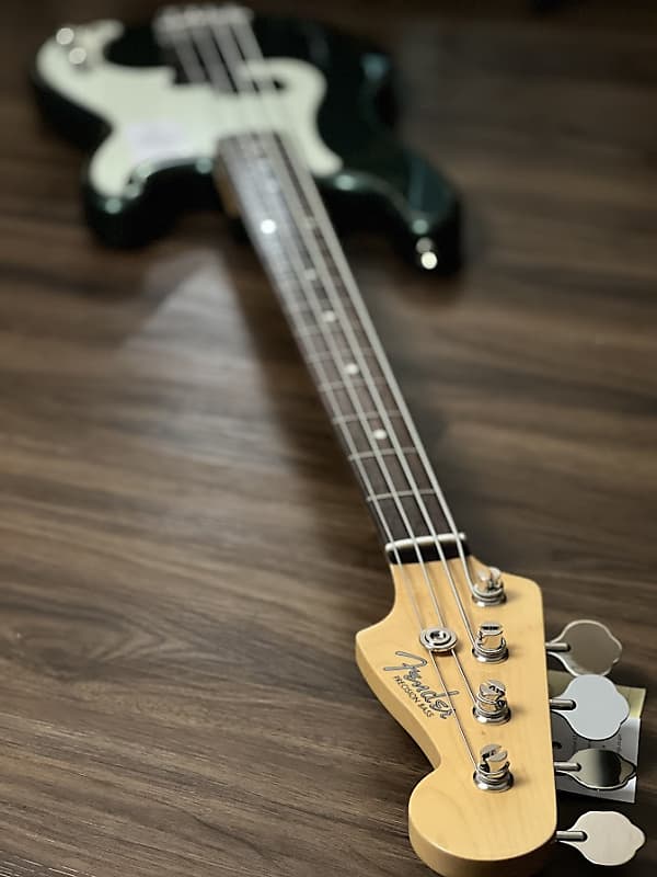 Fender Japan Traditional II 60s Precision Bass Guitar with RW FB in Aged  Sherwood Green Metallic
