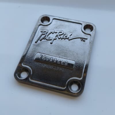ギター fender mex roadworn 56`srelic neck plate Fender Road Worn Guitar Neck Plate with Hardware | Sweetwater