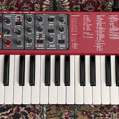 Clavia Nord Lead A1